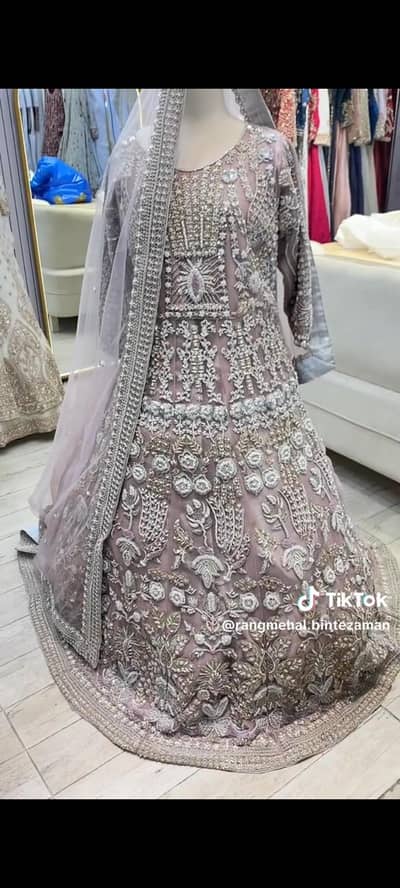 Tail lalic colour Maxi