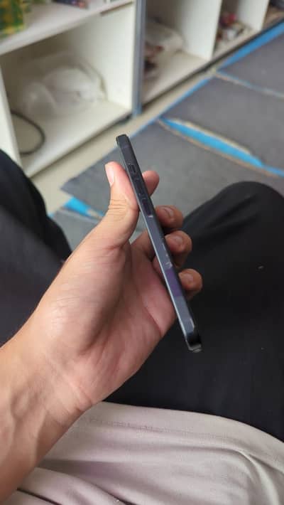 Apple iPhone 15