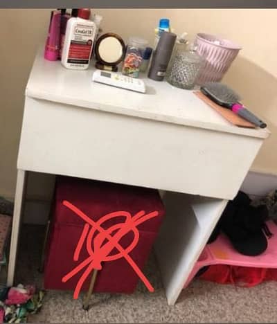 Dressing table for kids