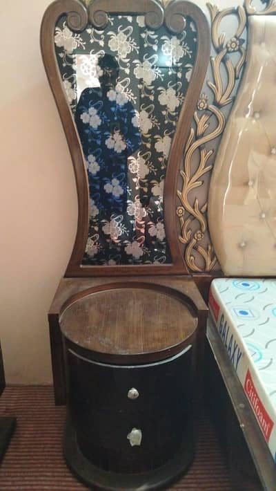 I am selling furniture reasonable