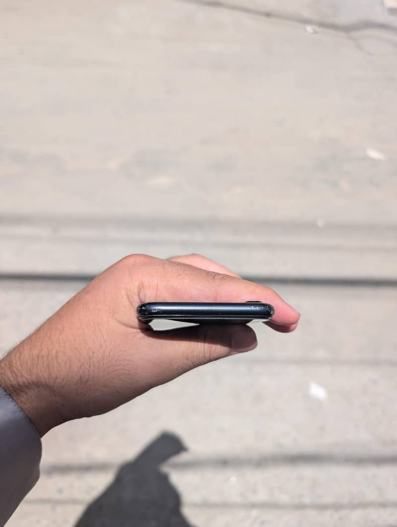 Apple iPhone 7 2