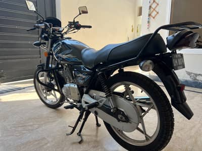 Suzuki GS 150 2019