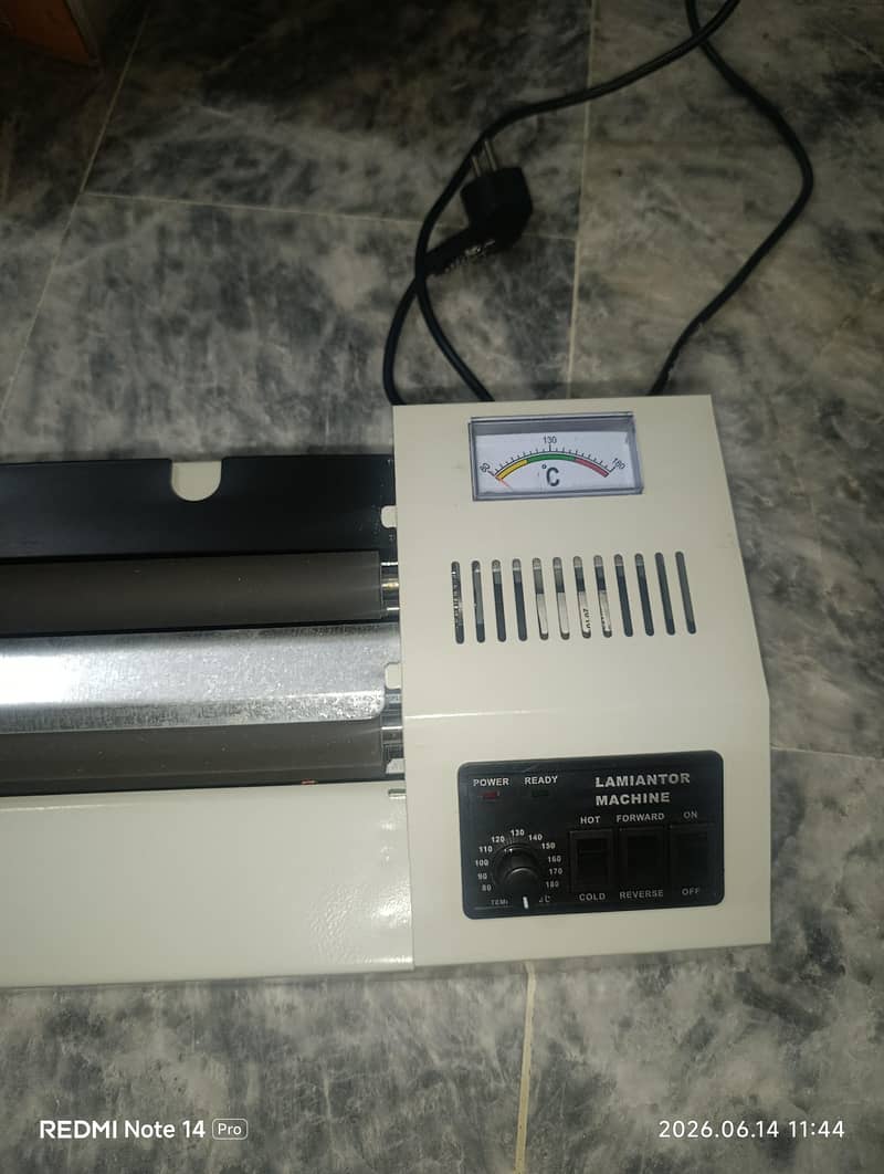Laminating Machine – A3 – With Knob 1