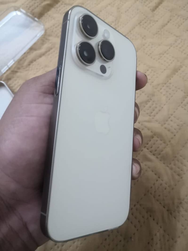 Apple iPhone 14 Pro 0