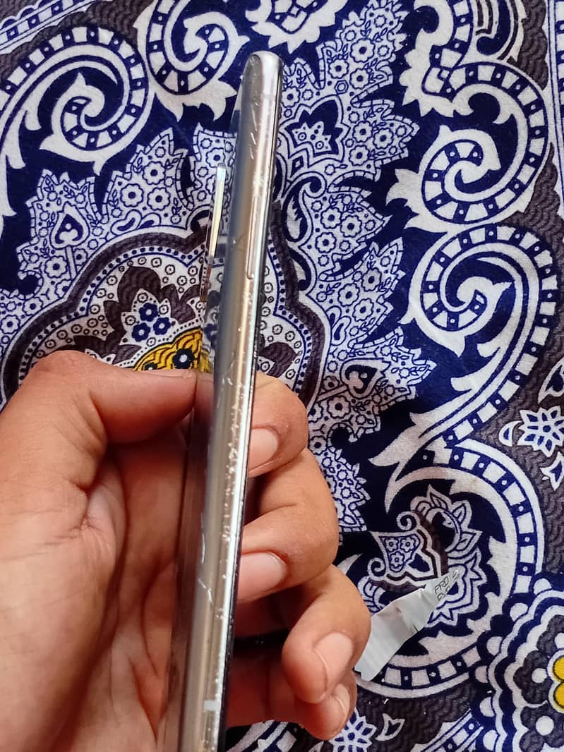 One Plus 8T 4