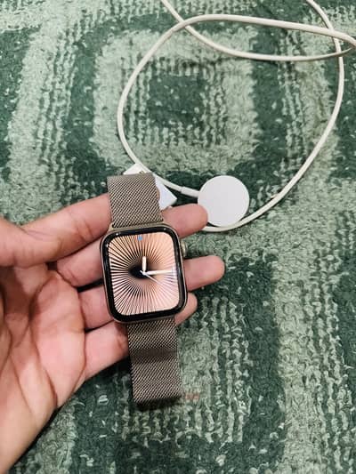 Apple watch series 6 stainless steel golden