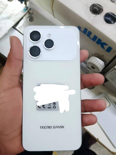 Tecno spark 40