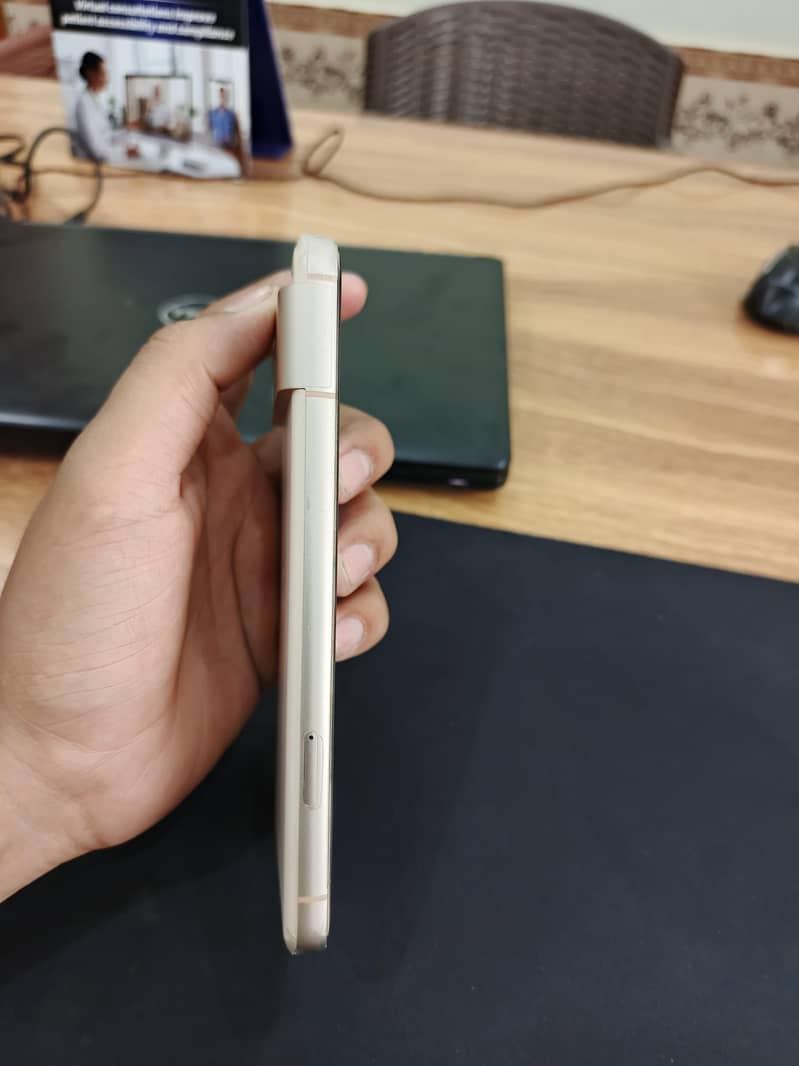 Google Pixel 8 1
