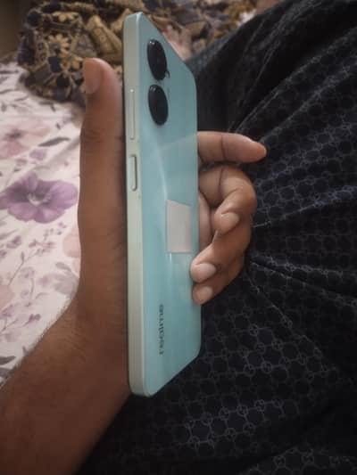 Realme C33