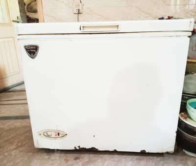 Waves Deep Freezer In reasonable price