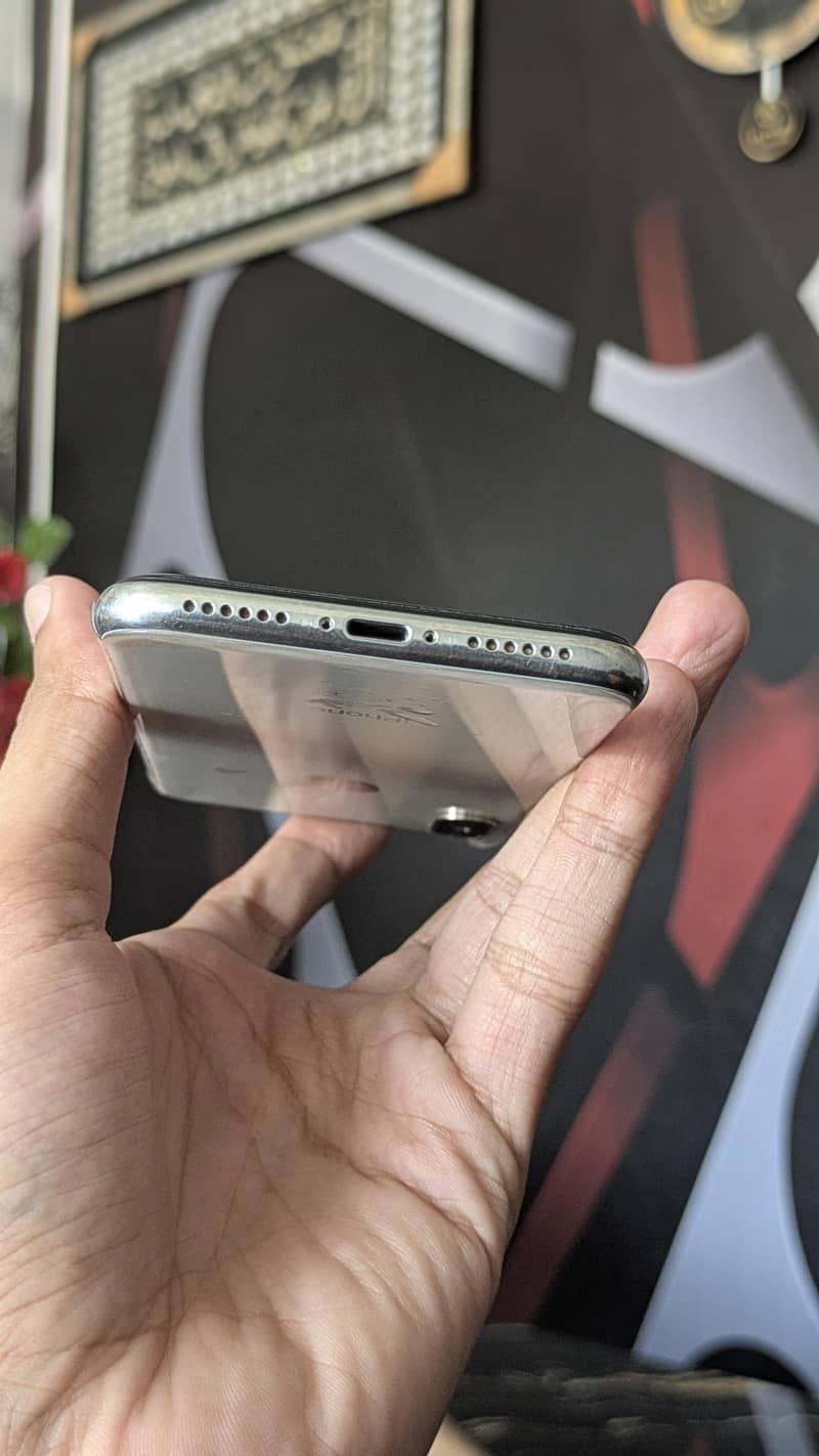 Apple iPhone X 2