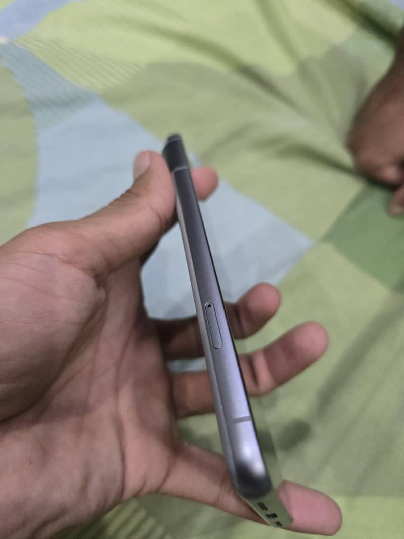 Google Pixel 8 2