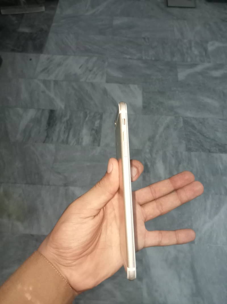 Apple iPhone 6 Plus 2