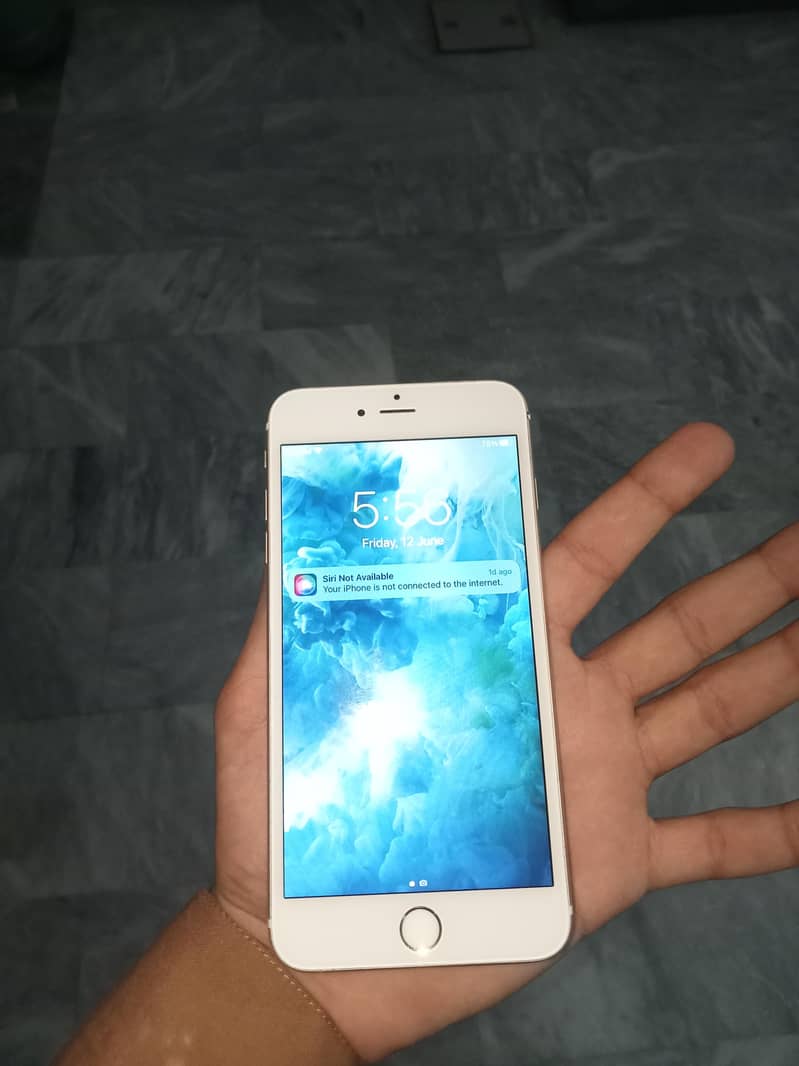 Apple iPhone 6 Plus 3