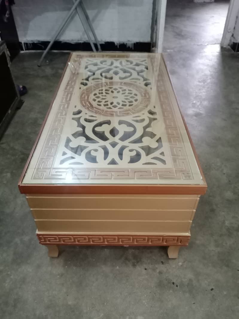 Center/ Coffee Table 0