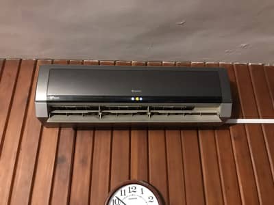 GREE 2 Ton – Split Inverter Air Conditioner