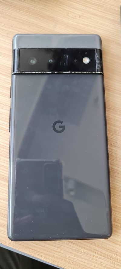 Google pixel 6 pro 12/512 gb black dot on screen just