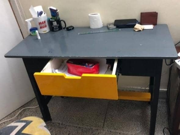 Study table with chair 0