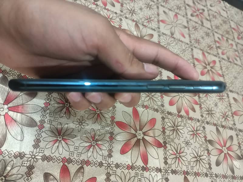 Apple iPhone 11 Pro 0