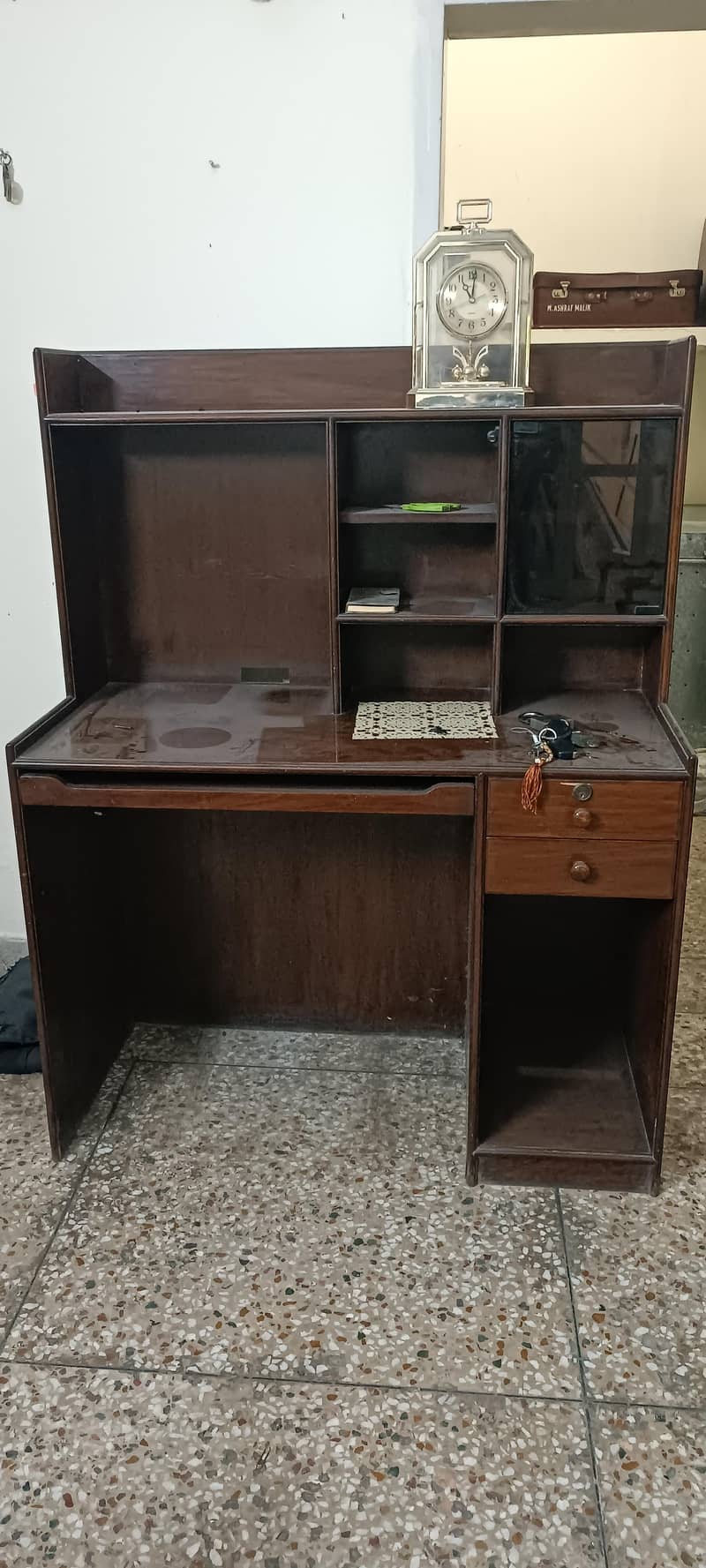 Computer Table with Shelves 0