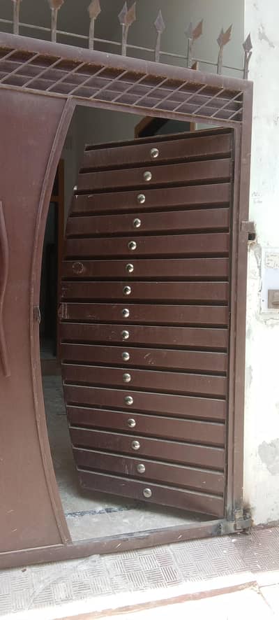 Main gate for sale