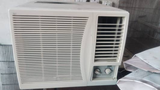 Gree Split Window AC