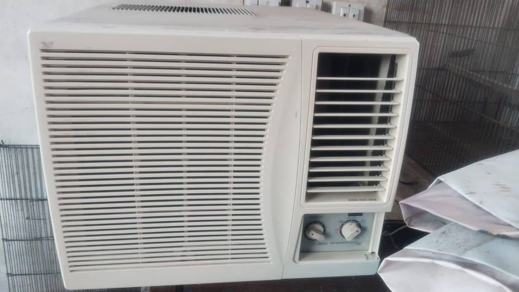 Gree Split Window AC 0