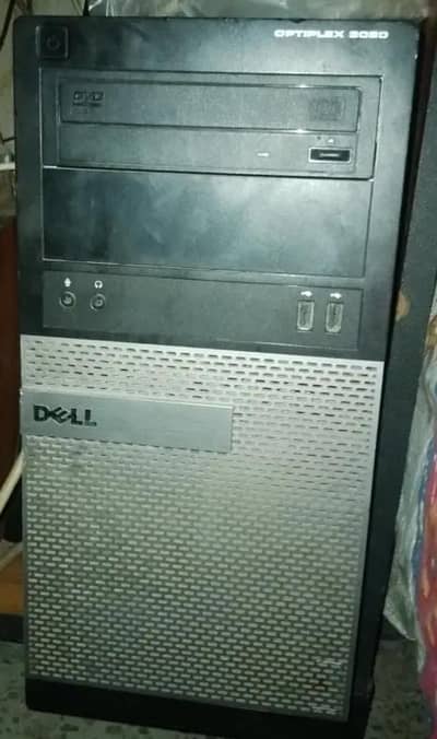 Dell core i5 4th generation with 1GB graphic card