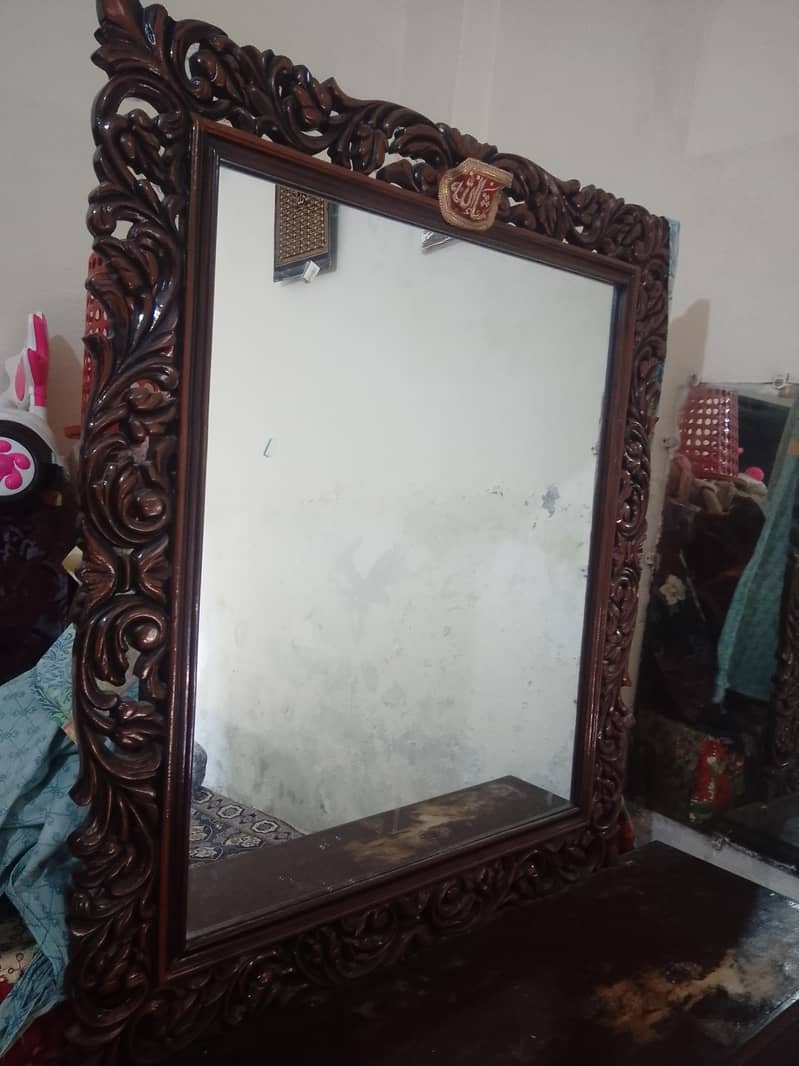dressing table 1