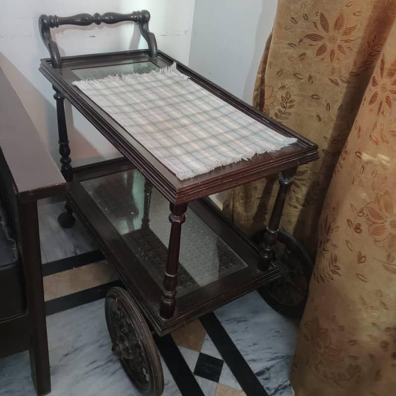 Tea Trolly 0