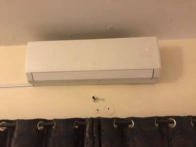 GREE 1.5 Ton – Split Inverter Air Conditioner