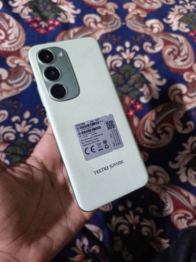 Tecno spark 40 pro plus complete saman
