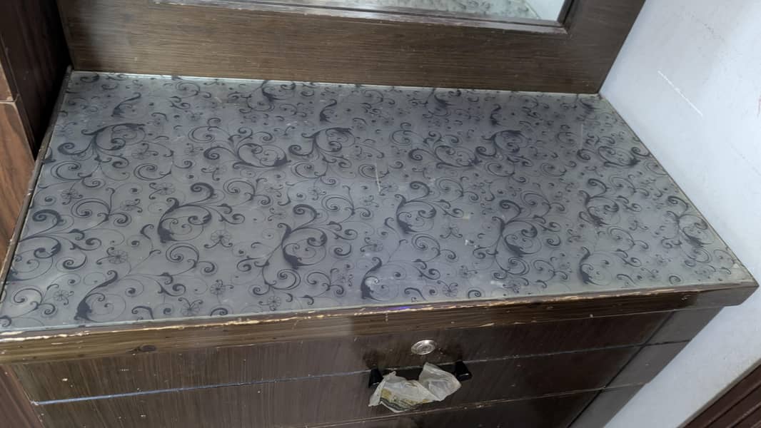 Dressing Table 5