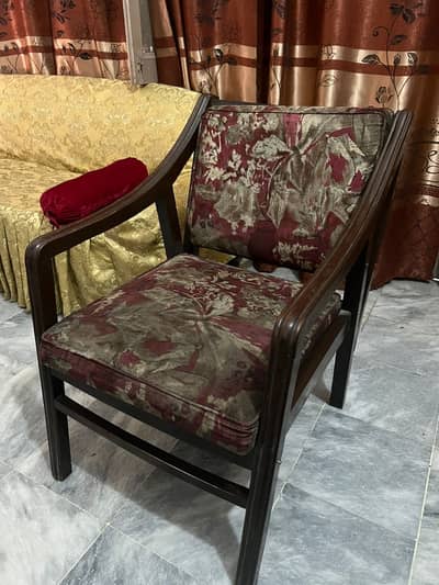 Used Chair For Sale - Total 4 Chairs