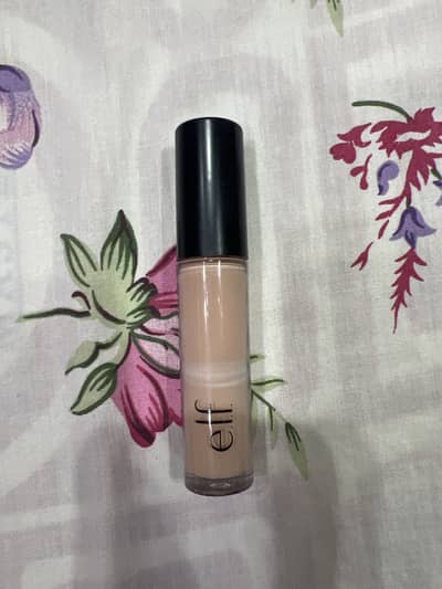 Elf 16 hr camo concealer corrector