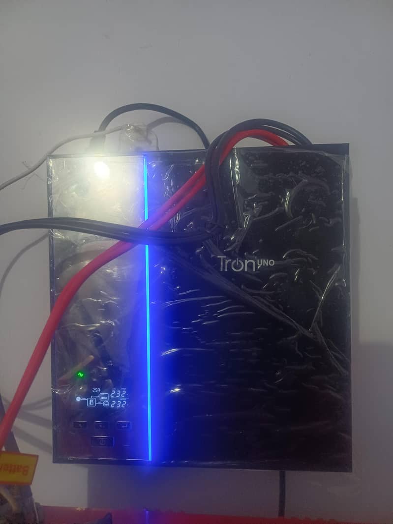 ups + battery 3