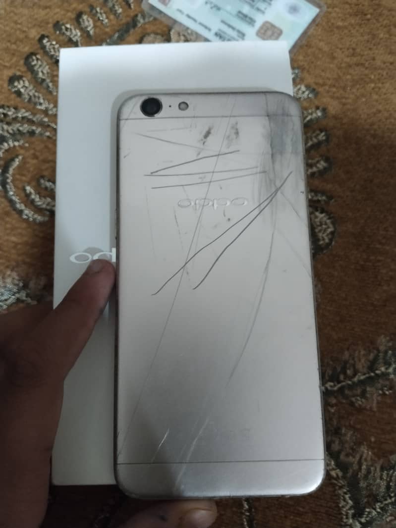Oppo A57 1