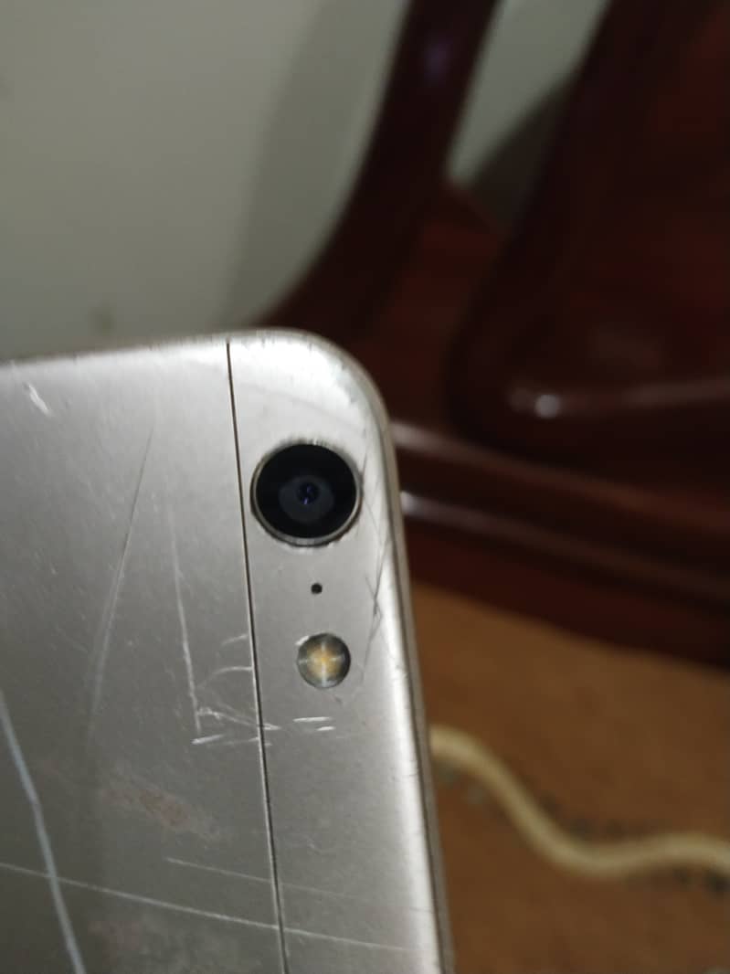 Oppo A57 2