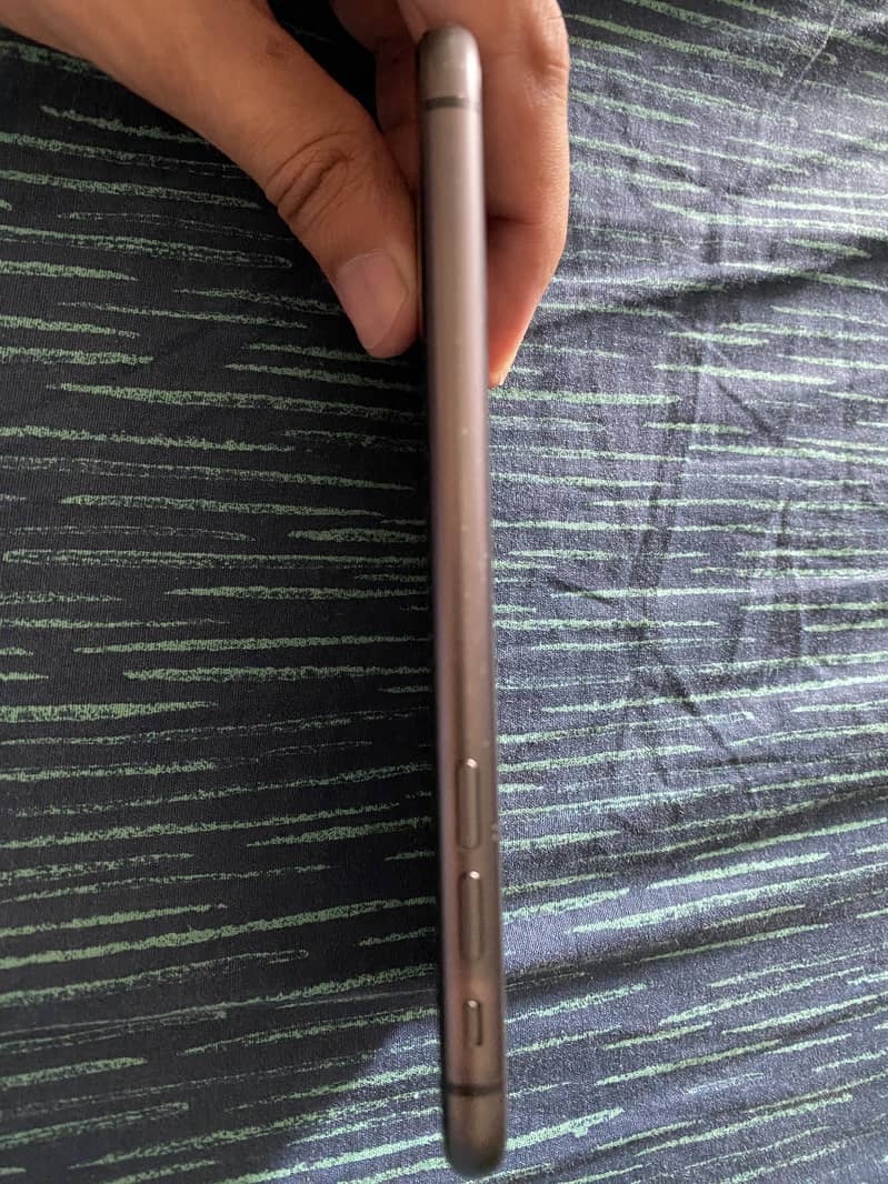 Apple iPhone 11 2