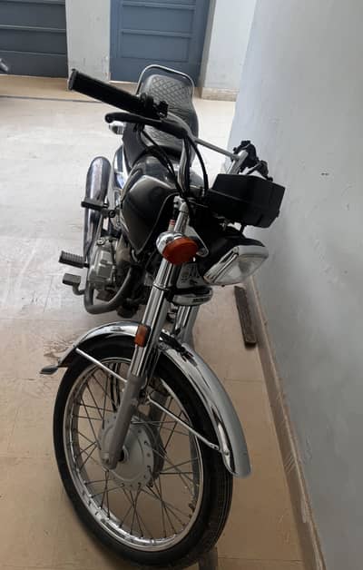 Honda 125 Special addition