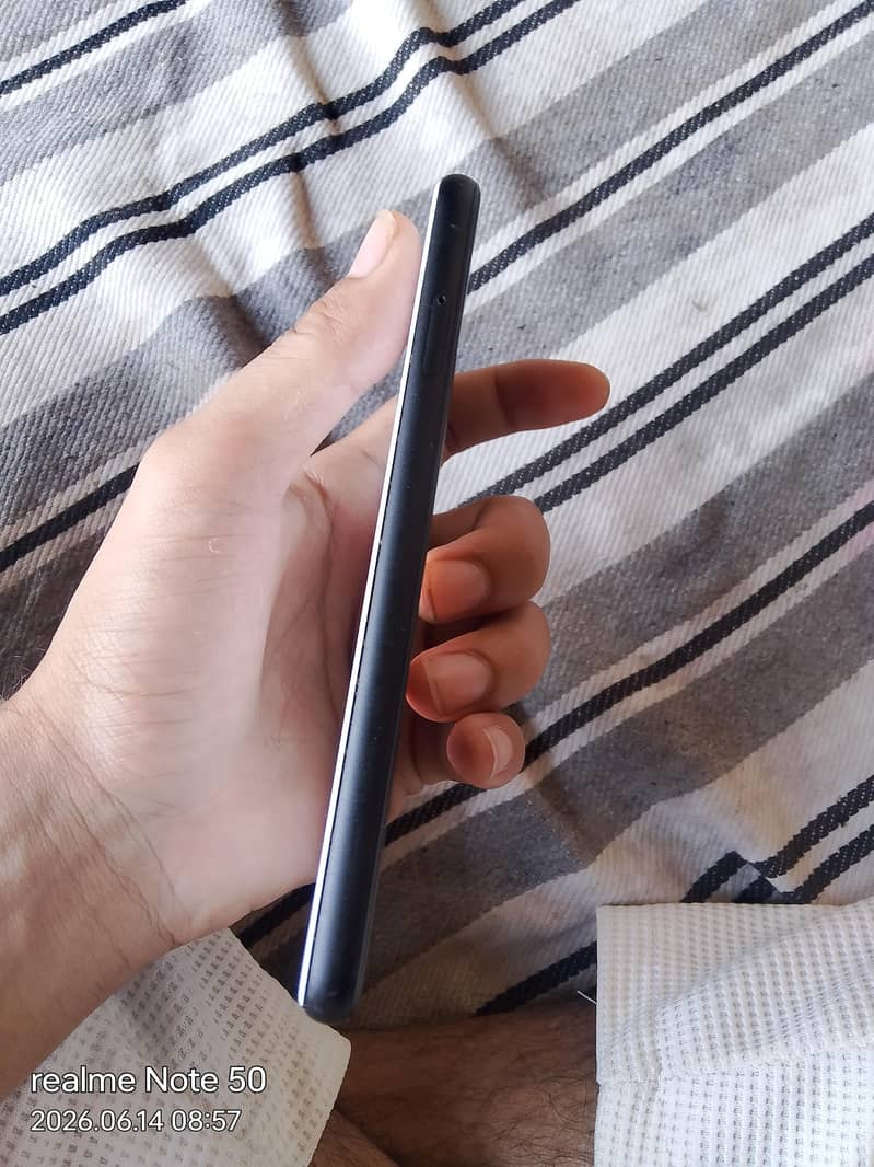 Google Pixel 4 3
