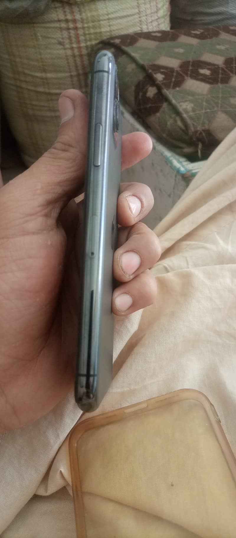 Apple iPhone 11 Pro 2