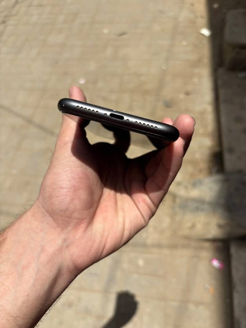 Apple iPhone 11 2