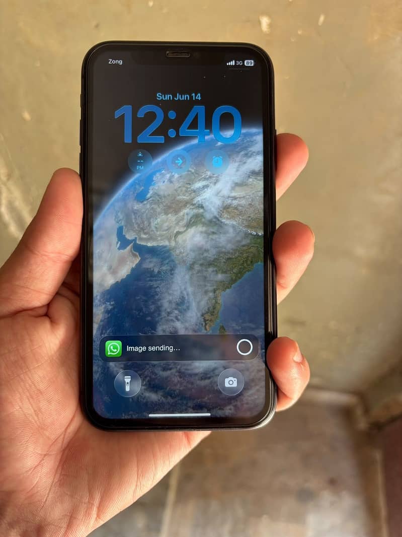 Apple iPhone 11 3