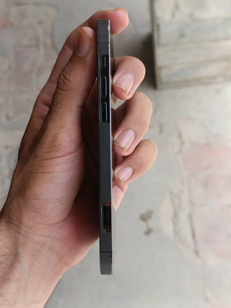 IPhone 12 Pro 3