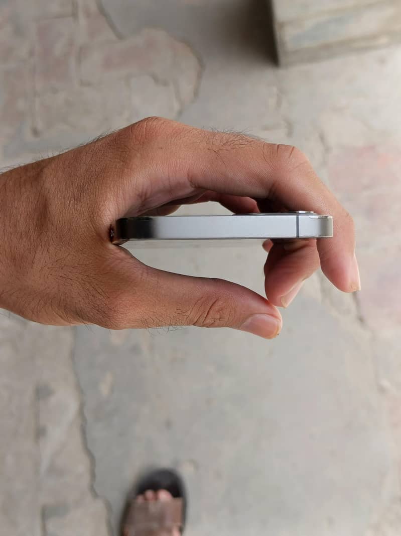 IPhone 12 Pro 6