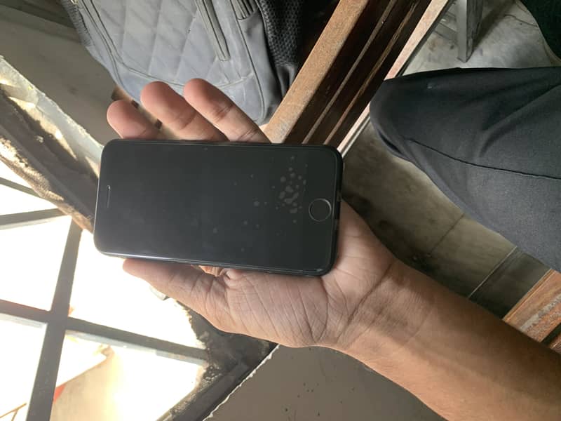 Apple iPhone SE 3