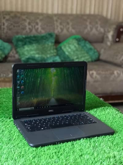 Dell latitude 3380 7th gen core i3 4gb ram 128gb ssd  laptop