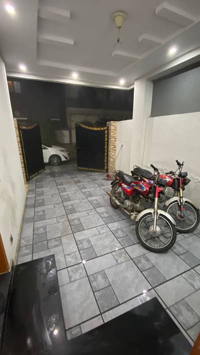 5 Marla Neat and Clean Portion with Gas Available For Rent