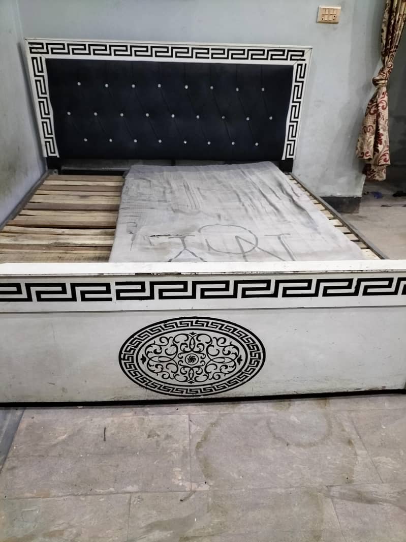 double bed 0
